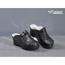 Ortopedik Siyah Puantiyeli Dolgu Taban Sabo Terlik Ortopedik Siyah Puantiyeli Dolgu Taban Sabo Terlik