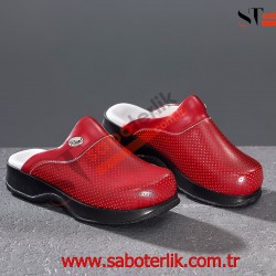 Klasik Kırmızı Delikli Ortopedik Sabo Terlik Klasik Kırmızı Delikli Ortopedik Sabo Terlik