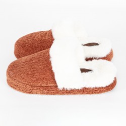 Turuncu Şönil Kumaş Peluş Konforlu Ev Terliği Turuncu Şönil Kumaş Peluş Konforlu Ev Terliği